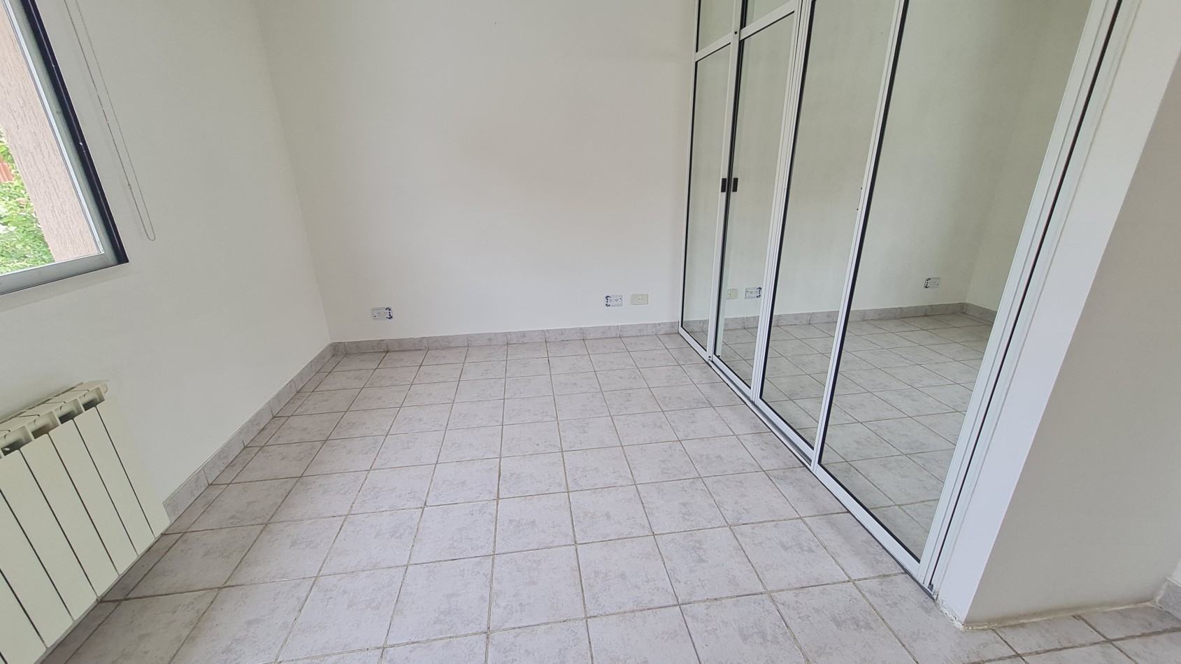 CASA EN VENTA B° DIVINA PROVIDENCIA