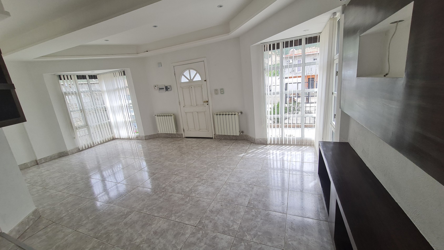 CASA EN VENTA B° DIVINA PROVIDENCIA