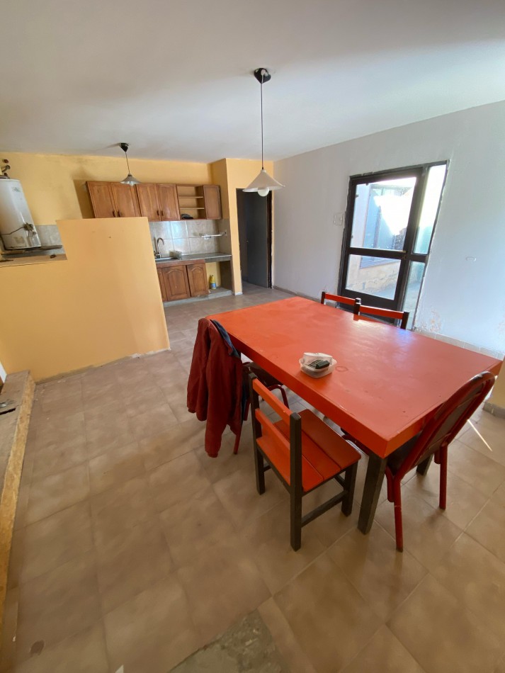 CASA EN VENTA DIADEMA A REFACCIONAR