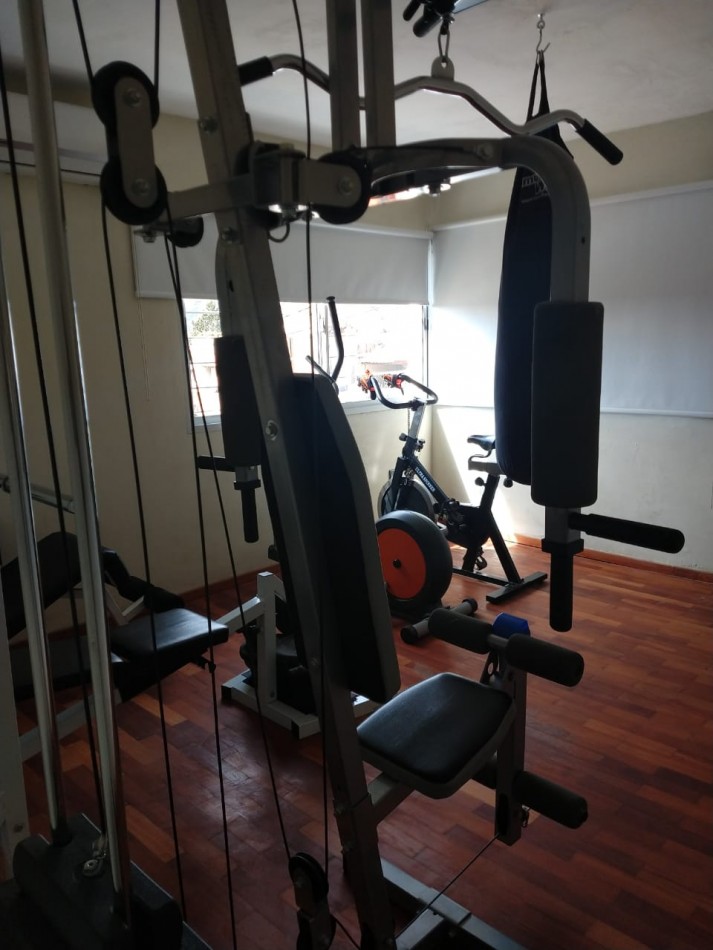 CASA CON PILETA EN VENTA CARLOS PAZ CORDOBA