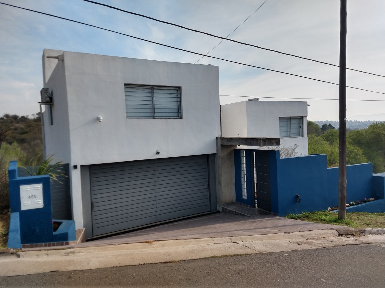 CASA CON PILETA EN VENTA CARLOS PAZ CORDOBA