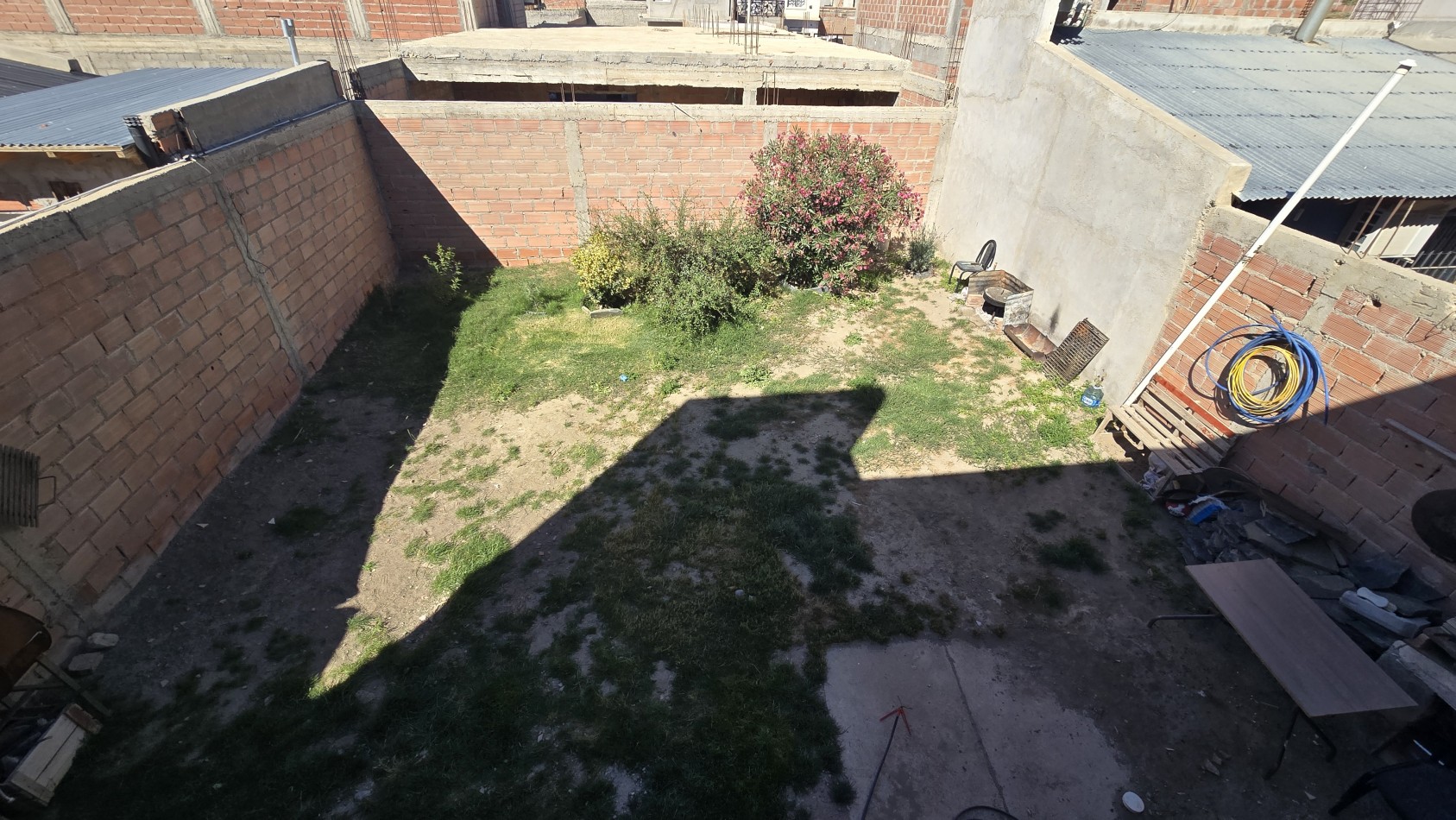 CASA EN VENTA B° LOS BRETES