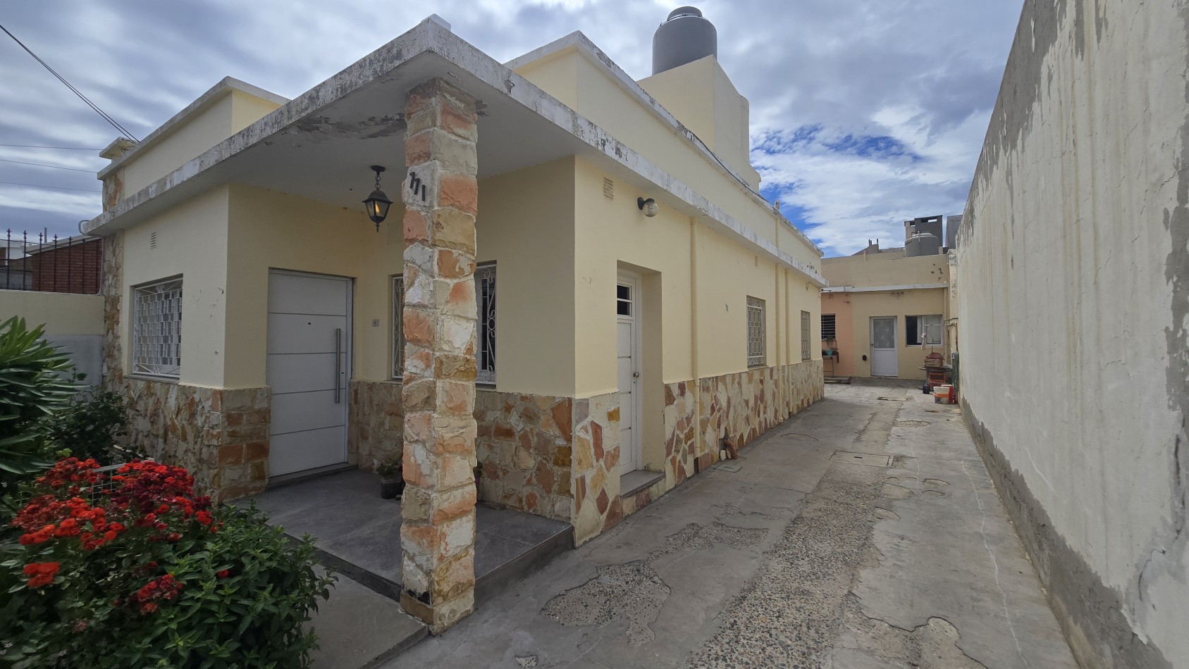 CASA EN ALQUILER B° PUEYRREDON 