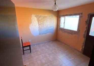 CASA EN VENTA DIADEMA A REFACCIONAR