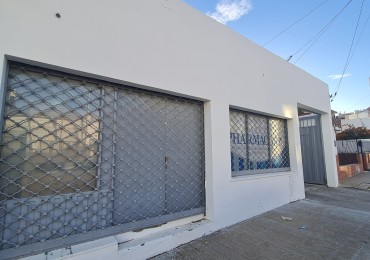 LOCAL COMERCIAL CON DEPOSITO EN VENTA